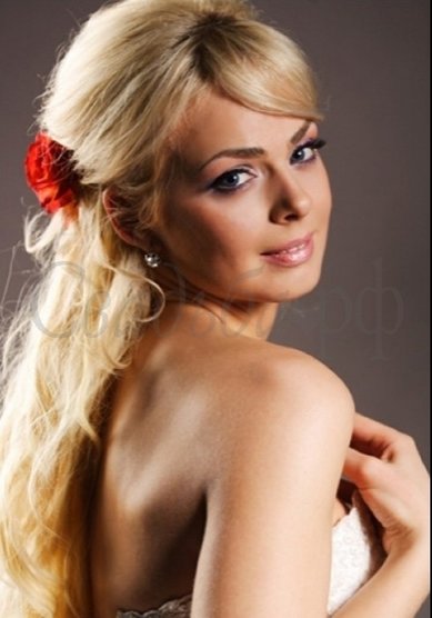 Прическа на свадьбу Красная роза -королева цветов. (С11952) - Свадебный стилист-визажист Людмила Кубышкина...