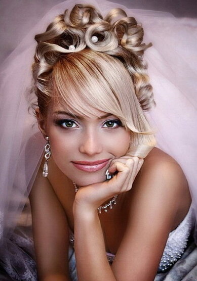 Свадебная прическа А12461 - Стилист-визажист Ольга Артамонова