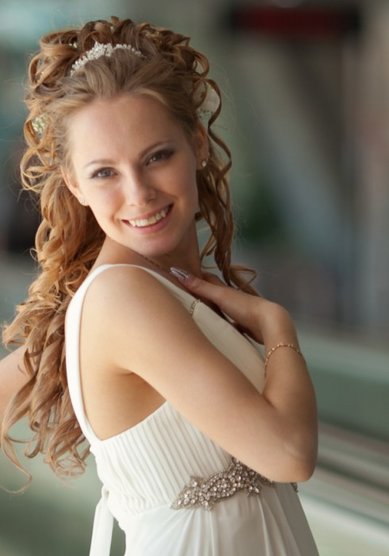 Прическа на свадьбу Сильнее красоты (С14136) - Стилист-визажист Виктория Корсакова