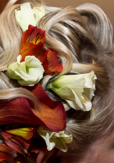 Прическа на свадьбу Золотая осень (V14830) - Стилист Елена Левицкая