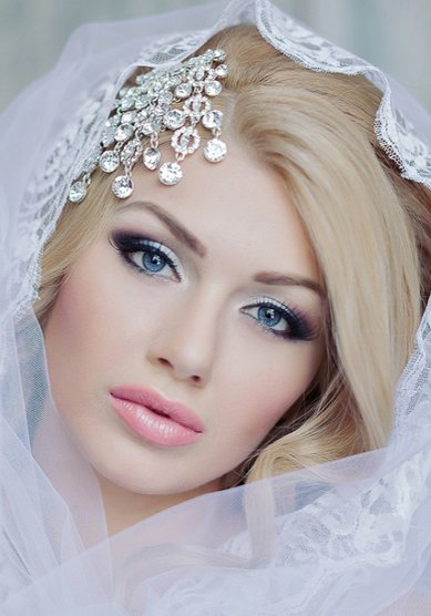 Образ невесты Греческая прическа с фатой (W16006) - Агентство стилистов Websalon Wedding