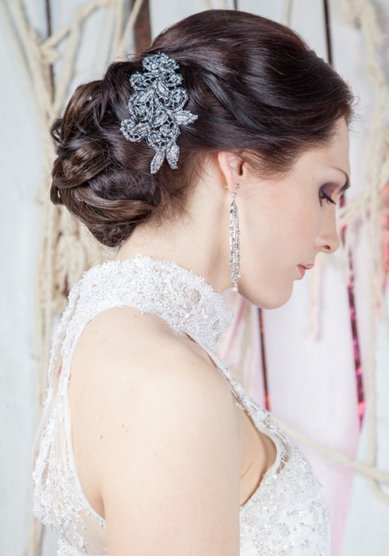 Прическа на свадьбу нежность (В16038) - Студия свадебного стиля Веста