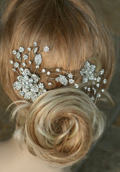 Свадебная прическа B16063 - Стилист-визажист Beauty catering Peggy Sue