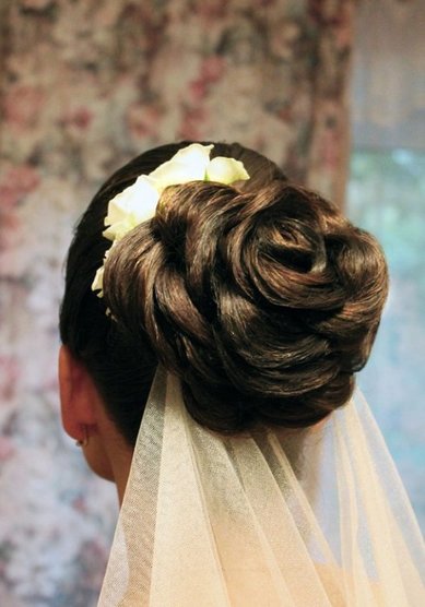 Свадебная прическа B16065 - Стилист-визажист Beauty catering Peggy Sue