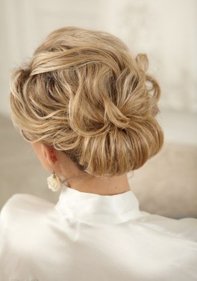Свадебная прическа B16091 - Стилист-визажист Beauty catering Peggy Sue