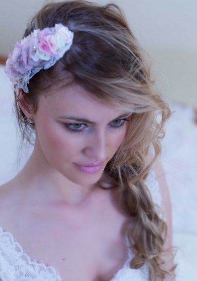 Прическа на свадьбу B16092 - Стилист-визажист Beauty catering Peggy Sue