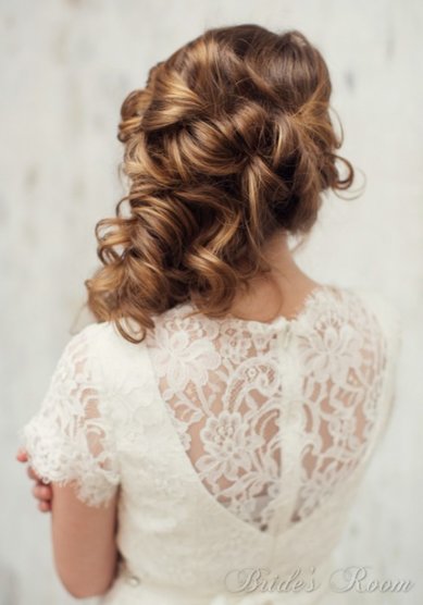 Прическа на свадьбу С16256 - Стилист-визажист Студия свадебных стилистов Bridesroom