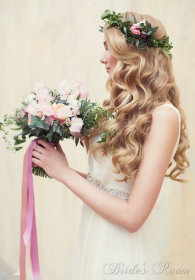 Прическа на свадьбу С16262 - Стилист-визажист Студия свадебных стилистов Bridesroom