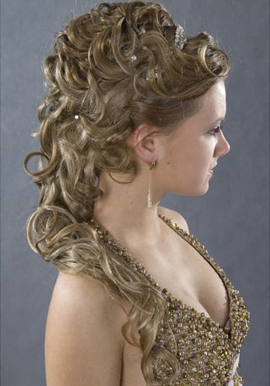 Прическа на свадьбу С16650 - Стилист Юлия Кузьмина