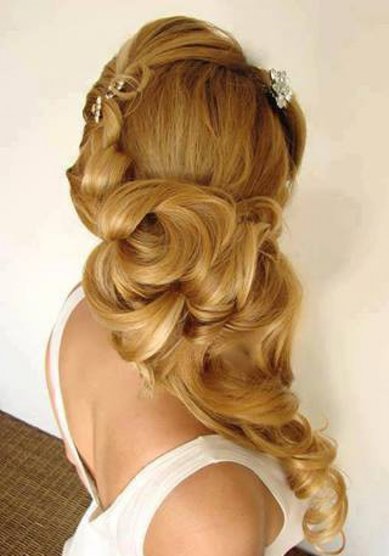 Свадебная прическа А17043 - Свадебный стилист Анна Крылова