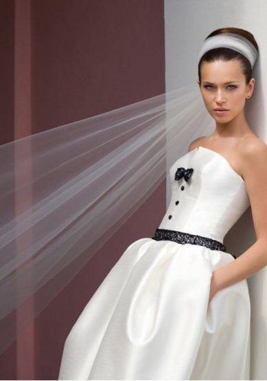 Свадебная прическа V17245 - Стилист Елена Левицкая