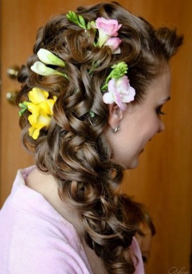 Прическа на свадьбу Объемная свадебная прическа (S17860) - Свадебная студия SilverSalon