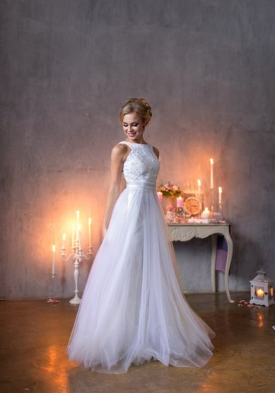 Свадебная прическа Покоряя без слов (В17911) - Студия свадебного стиля Веста