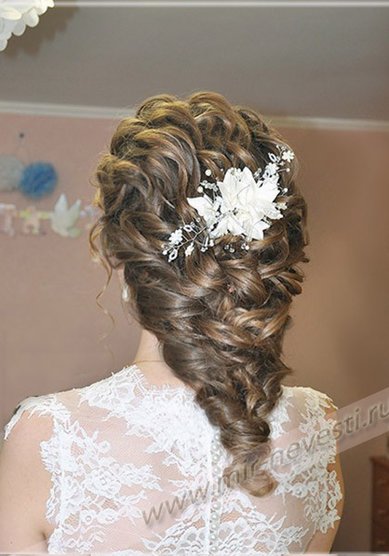 Свадебная прическа Прическа для средней длины (П18191) - Стилист-визажист Елена Плетнер...