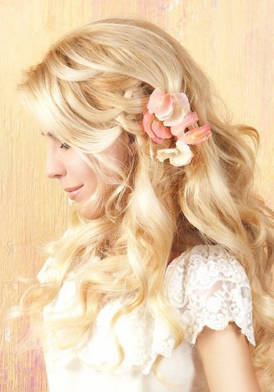 Прическа на свадьбу Принцесса лета (С18244) - Стилист-визажист Олеся Чорная