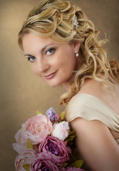 Прическа на свадьбу С18694 - Стилист-визажист Евгения Григорьева