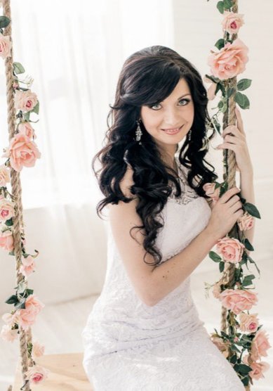 Прическа на свадьбу Локоны принцессы (С18730) - Стилист-визажист Олеся Чорная