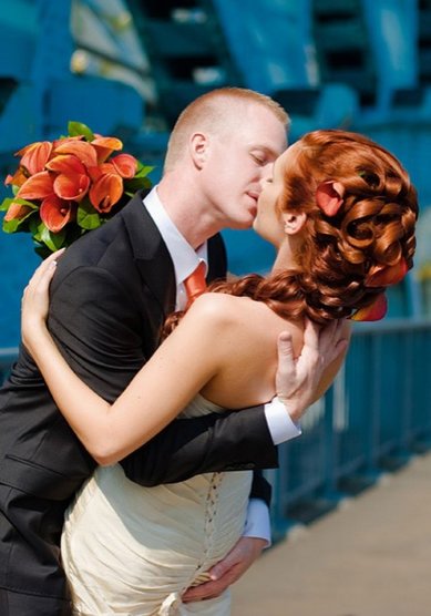 Прическа на свадьбу Греческая коса с асимметрией (М18858) - Стилист-визажист Москвичка...