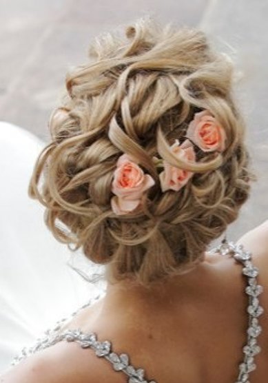 Свадебная прическа Воздушная (B19375) - Стилист-визажист BridesDay