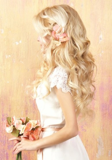 Свадебная прическа Воздушная фея (B19391) - Стилист-визажист BridesDay