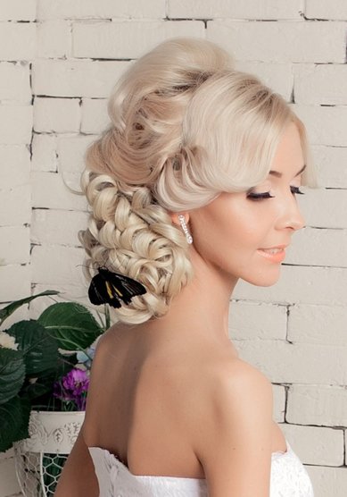 Прическа на свадьбу Бабочки (B19400) - Стилист-визажист BridesDay