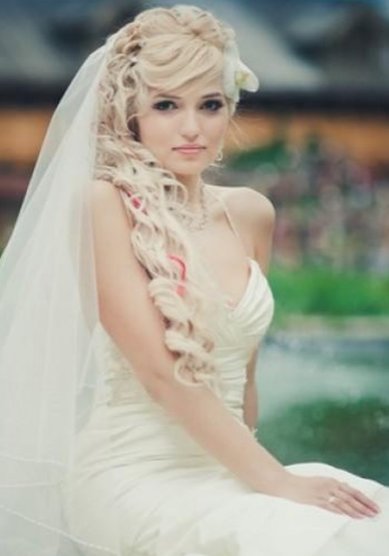 Прическа на свадьбу Л20108 - Стилист-визажист Лиза Золотая