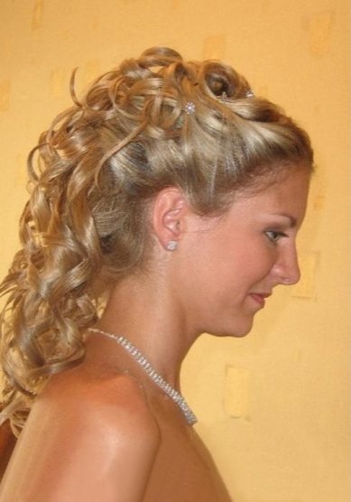 Прическа на свадьбу Нежные локоны (Л20114) - Стилист-визажист Лиза Золотая