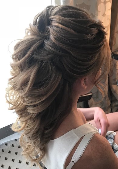 Прическа на свадьбу С21344 - Стилист-визажист Евгения Григорьева