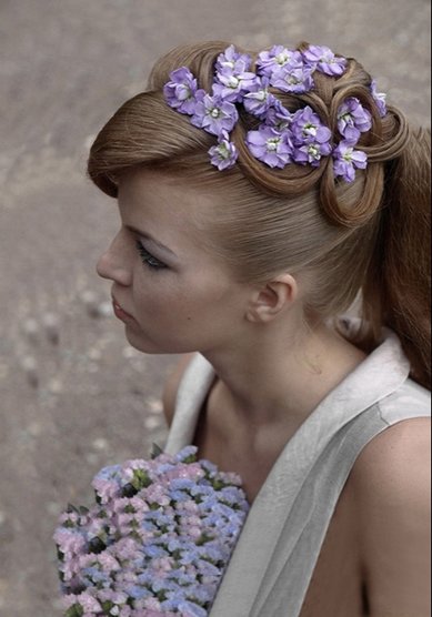 Прическа на свадьбу Цветы - не только белые (С3144) - Стилист Анастасия Полякова