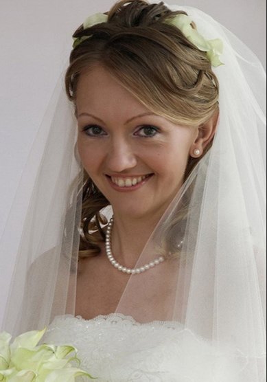 Свадебная прическа Классика - фата (С3147) - Стилист Анастасия Полякова