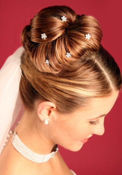 Прическа на свадьбу О8512 - студия красоты Лето