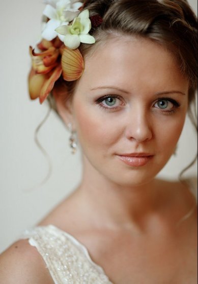 Прическа на свадьбу Джорджианна (V13110) - Стилист Елена Левицкая