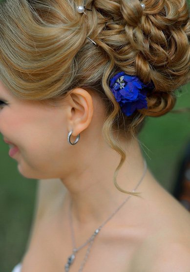 Прическа на свадьбу С16624 - стилист-визажист Мила Кузьмина