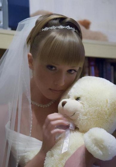 Прическа на свадьбу А17042 - Свадебный стилист Анна Крылова