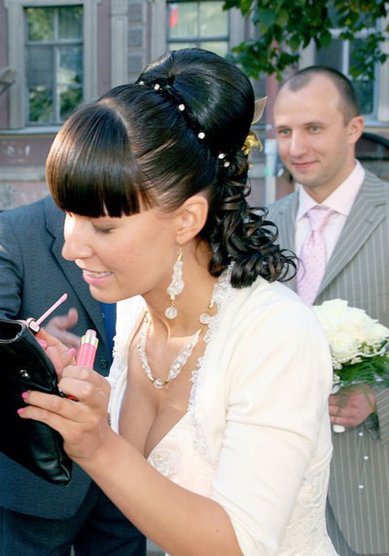 Прическа на свадьбу А17046 - Свадебный стилист Анна Крылова