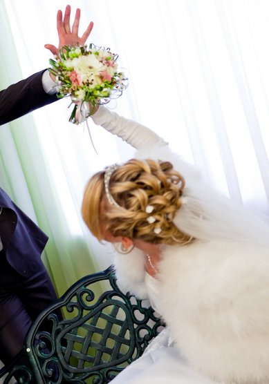 Прическа на свадьбу С17686 - стилист-визажист Мила Кузьмина