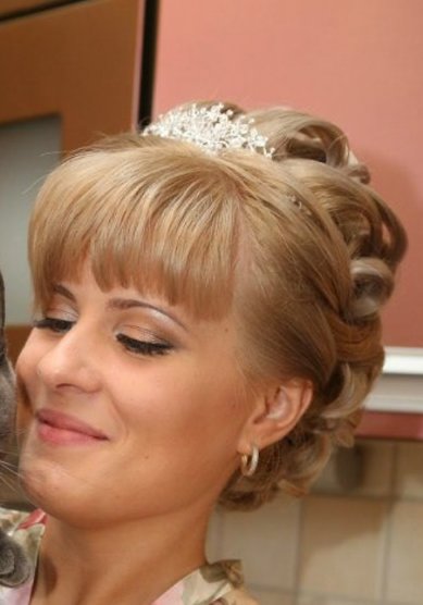 Прическа на свадьбу Свадебная прическжа и макия (В18176) - Выездной салон Home Glamour