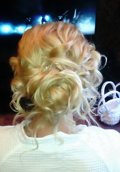 Прическа на свадьбу С18458 - стилист-визажист Мила Кузьмина