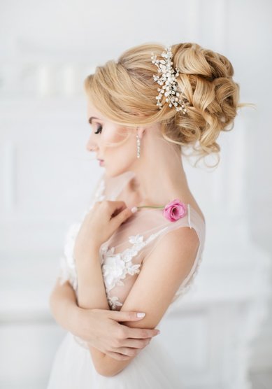 Свадебная прическа Пучок из локонов (М19563) - Стилист-визажист Москвичка