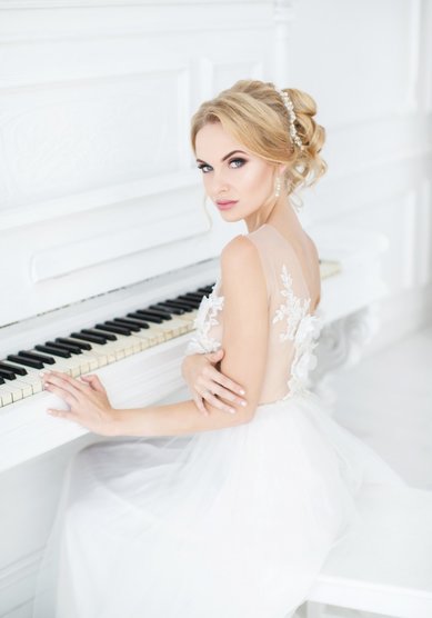 Свадебная прическа Пучок из локонов (М19563) - Стилист-визажист Москвичка