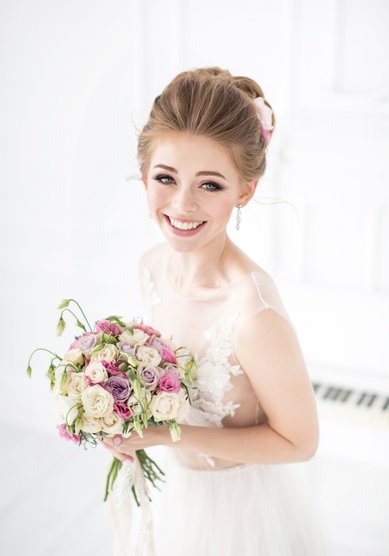 Свадебная прическа Собранный пучок (М19565) - Стилист-визажист Москвичка