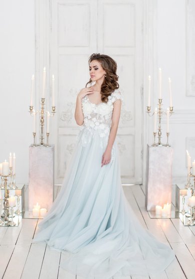 Прическа на свадьбу Асимметричная греческая коса (М20384) - Стилист-визажист Москвичка...