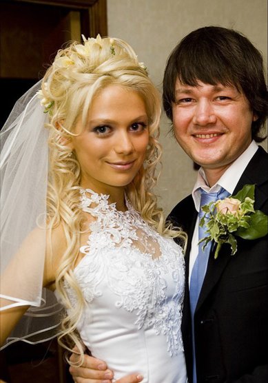 Прическа на свадьбу Дама с собачкой (С3132) - Стилист Юлия Кузьмина