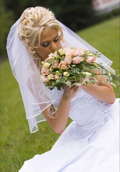 Прическа на свадьбу Дама с собачкой (С3132) - Стилист Юлия Кузьмина