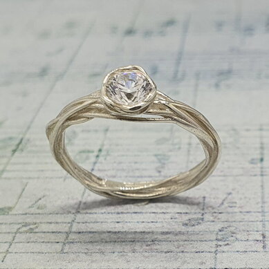 Помолвочное кольцо 40190036-Ю15675 - Ювелирный салон Ювелирный лофт go_LD