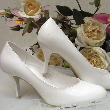 Свадебная обувь М2171 - ГИПЕРМАРКЕТ СВАДЕБНЫХ И ВЕЧЕРНИХ ПЛАТЬЕВ Милена