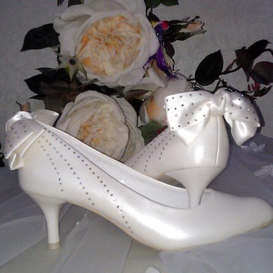 Свадебная обувь М2175 - ГИПЕРМАРКЕТ СВАДЕБНЫХ И ВЕЧЕРНИХ ПЛАТЬЕВ Милена