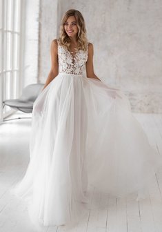 Свадебное платье Бриана-M68650. А-силуэт, длинное без шлейфа.