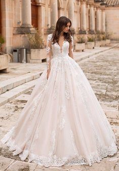 Свадебное платье Jerome 18012-Э68887. С пышной юбкой, длинное со шлейфом.