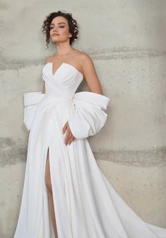 Свадебное платье ММ 0841-M69528. А-силуэт, длинное со шлейфом.